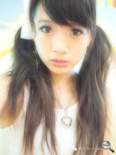 国产经典自拍,捕捉时代光影，展现青春风采  第2张