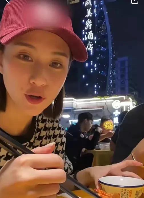 娱乐圈爆料吃瓜直播间,吃瓜直播间带你揭秘明星幕后故事