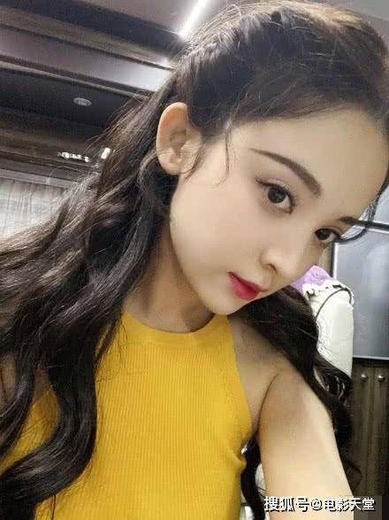 娱乐吃瓜姐娜扎英语